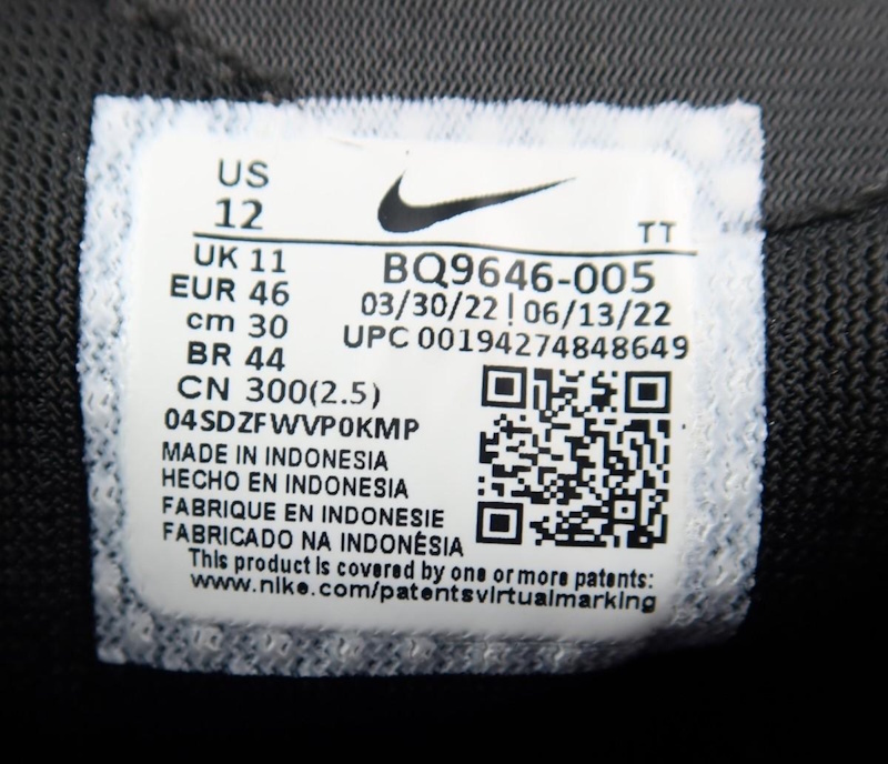 Nike shoe Swoosh and stitching details comparison